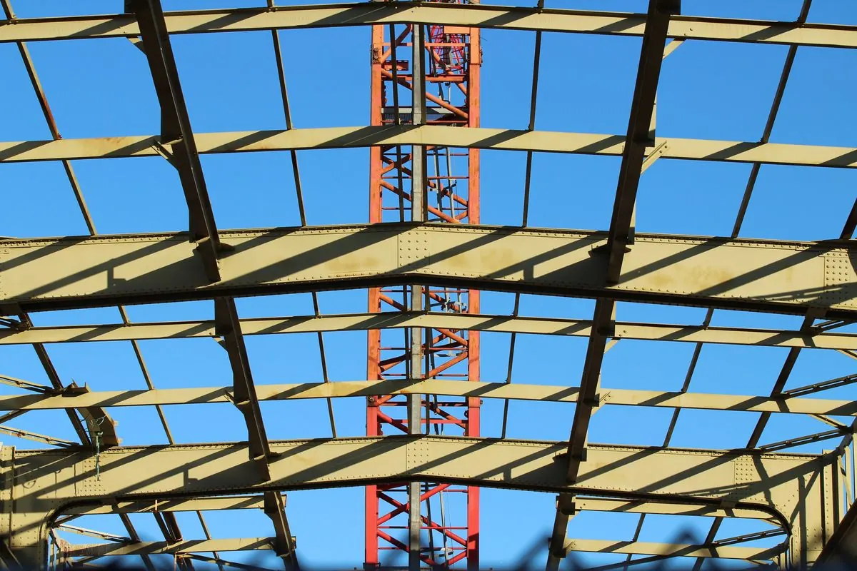 Steel-Frame Clear-Span Buildings detail - Springfield MO post-frame construction