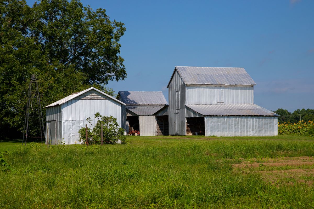 Hay & Livestock Barns detail - Springfield MO post-frame construction