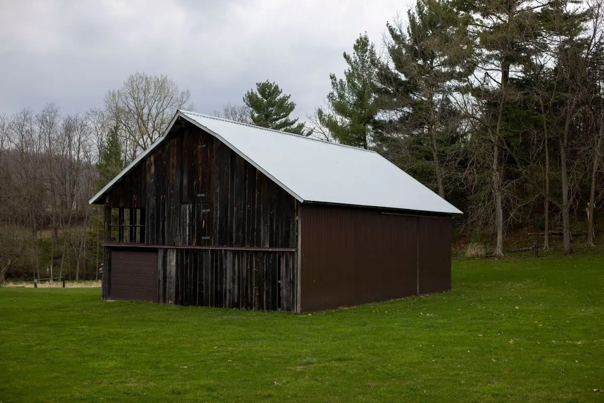 Pole Barn Repair detail - Springfield MO post-frame construction